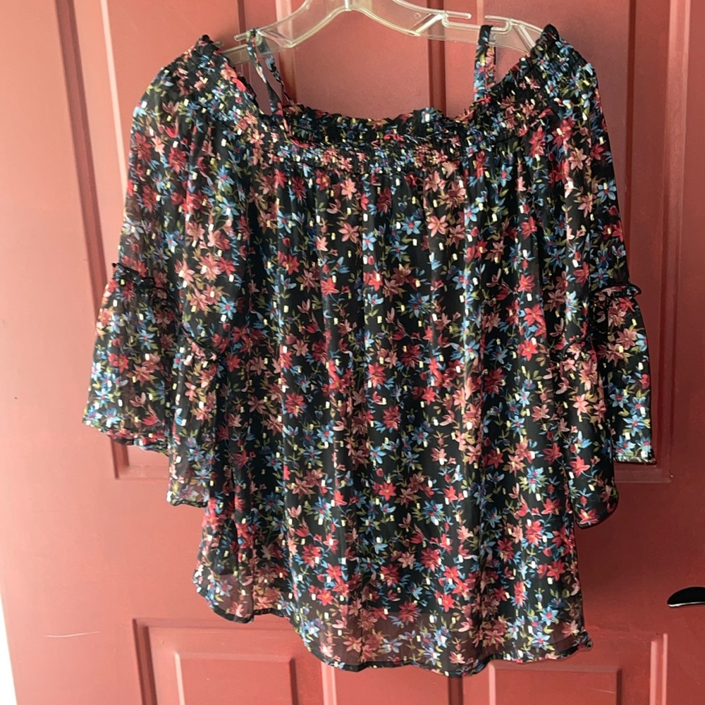 BCX off the shoulder blouse size medium